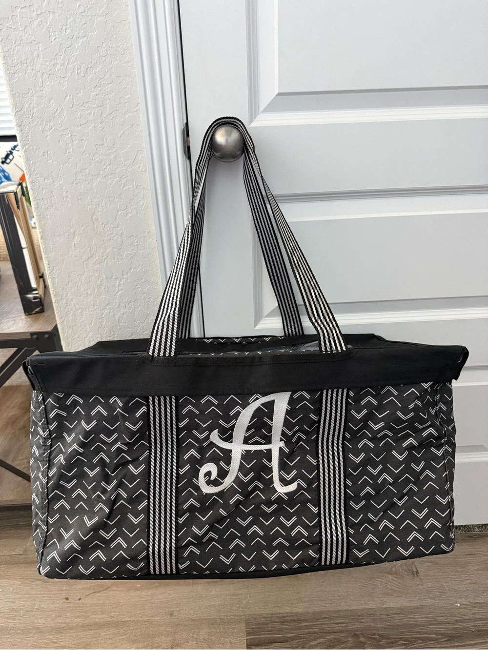 thirty-one Black and White Deluxe Utility Tote with Lid and “A” monogram